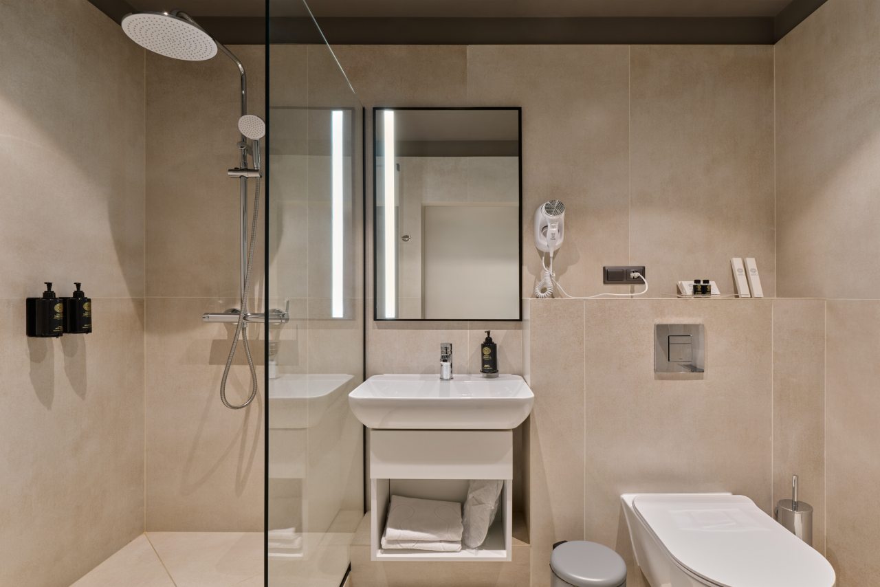 Двухместный (Стандарт плюс с двуспальной кроватью), Отель SLIDE Bleisure & MICE HOTEL