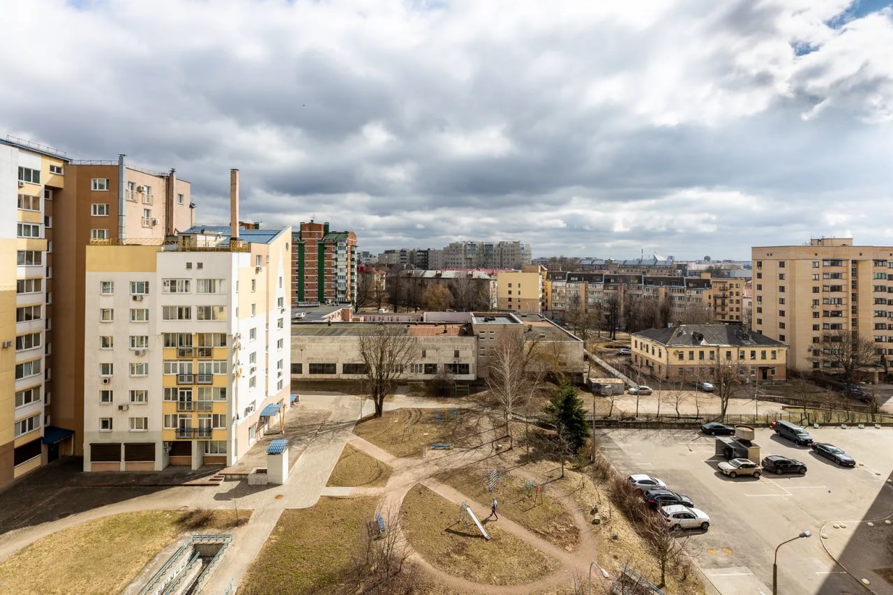 Парковка, Апартаменты в центре Минска на Калининградском переулке