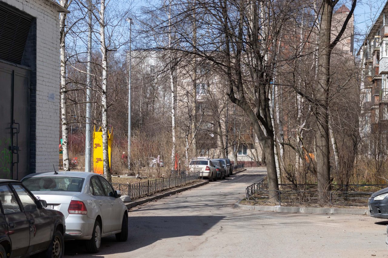 Бесплатная общественная парковка рядом с домом, Апартаменты RoomyRoom Vitebskiy
