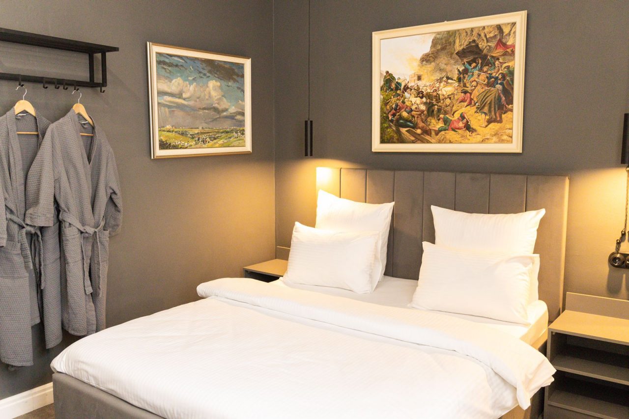 Двухместный (Комфорт улучшенный с одной двуспальной кроватью), Отель Gallery