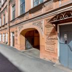 Вход во двор