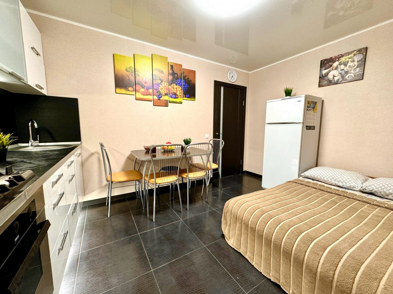 Апартаменты, Апартаменты На Садовой 329