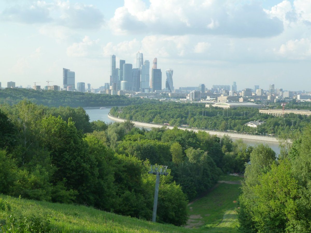 Вид на Воробьевы горы, Апартаменты в Москва Сити