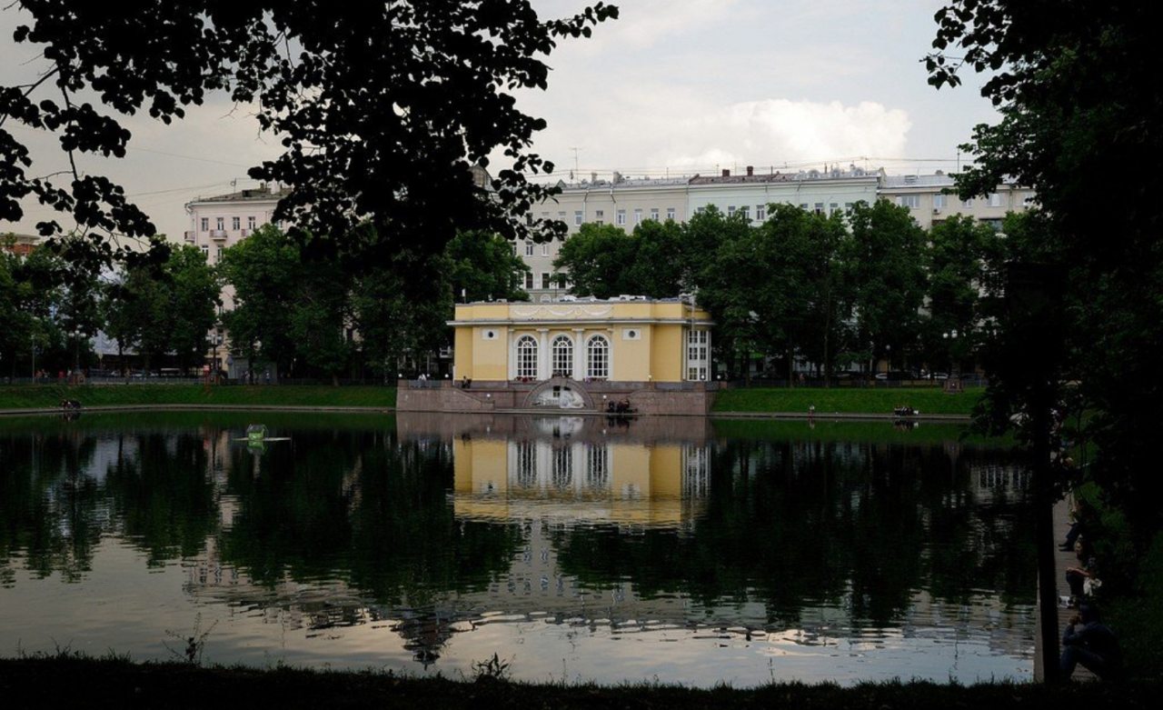 Вид на Патриаршие пруды, Апартаменты в Москва Сити