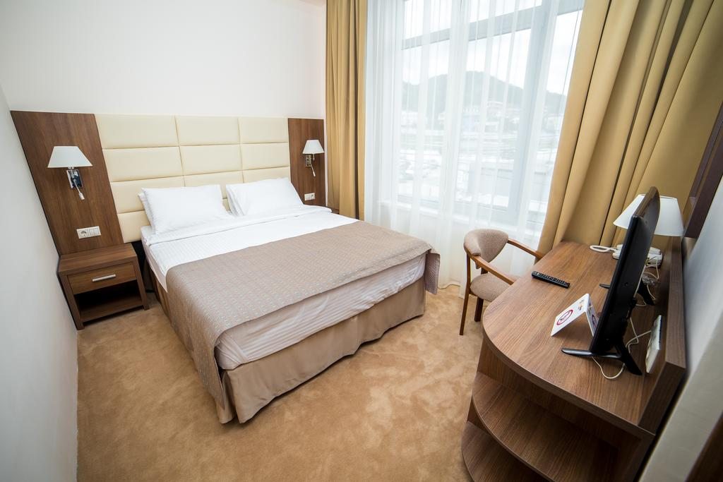 Двухместный (Двухместный номер с 1 кроватью) отеля SunRise на Приморской, Небуг