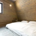 Коттедж (A-Frame №7 (с купелью и баней)), База отдыха Les Holidays