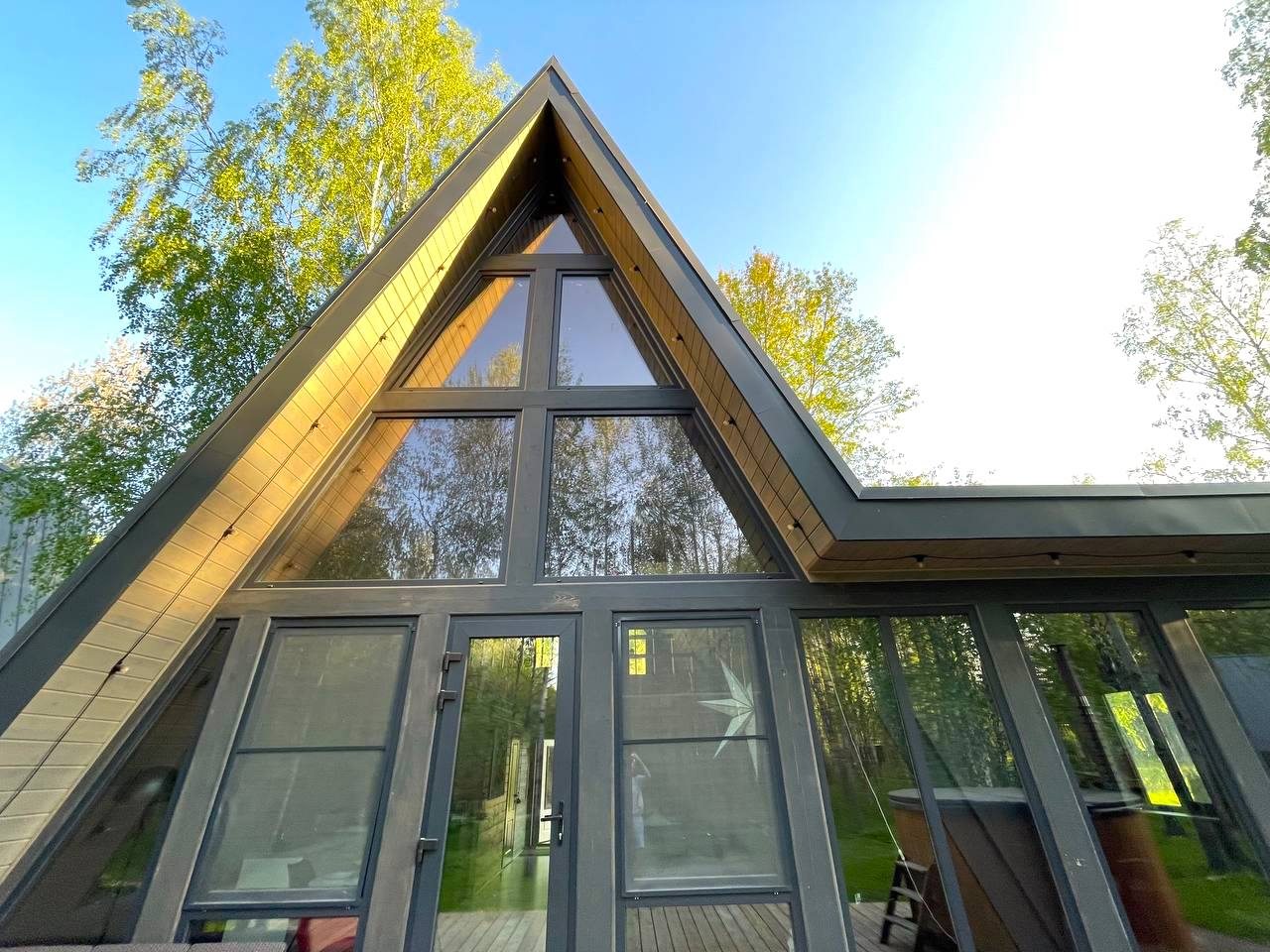 Коттедж (A-Frame №7 (с купелью и баней)), База отдыха Les Holidays