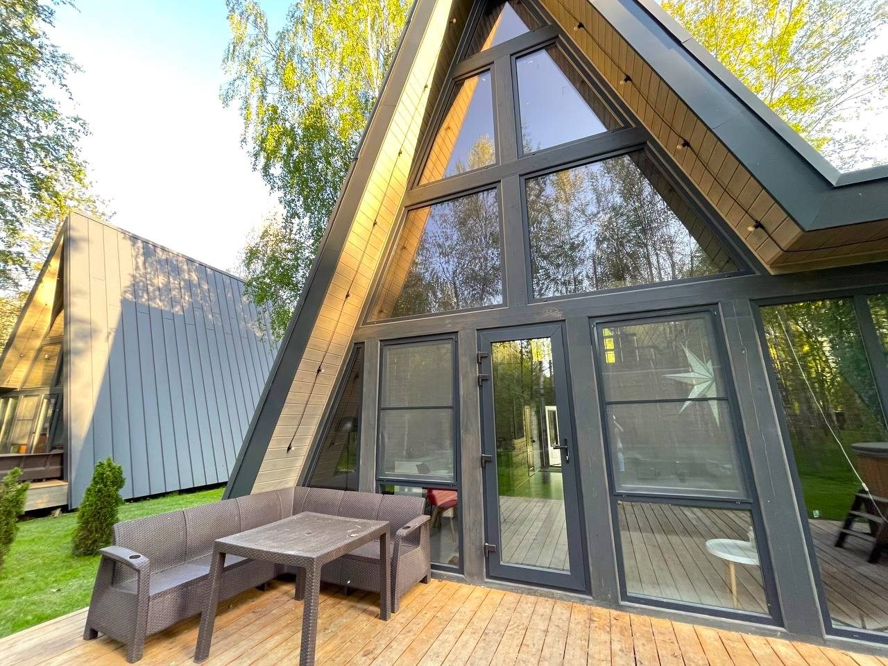 Коттедж (A-Frame №7 (с купелью и баней)), База отдыха Les Holidays