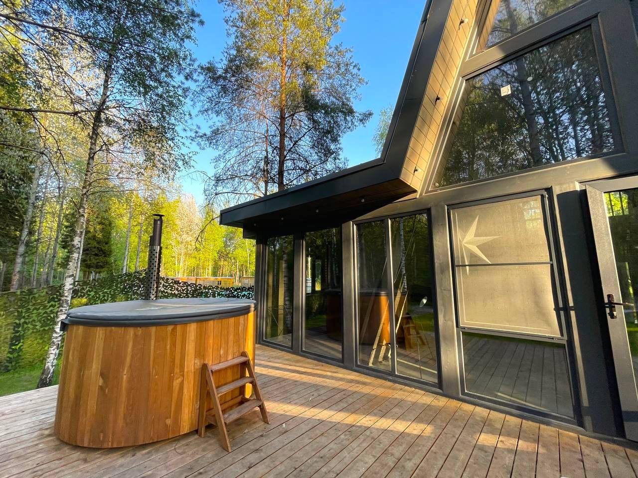 Коттедж (A-Frame №8 (с купелью и баней)), База отдыха Les Holidays