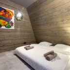 Коттедж (A-Frame №8 (с купелью и баней)), База отдыха Les Holidays