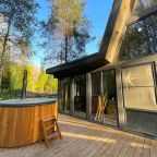 Коттедж (A-Frame №8 (с купелью и баней)), База отдыха Les Holidays