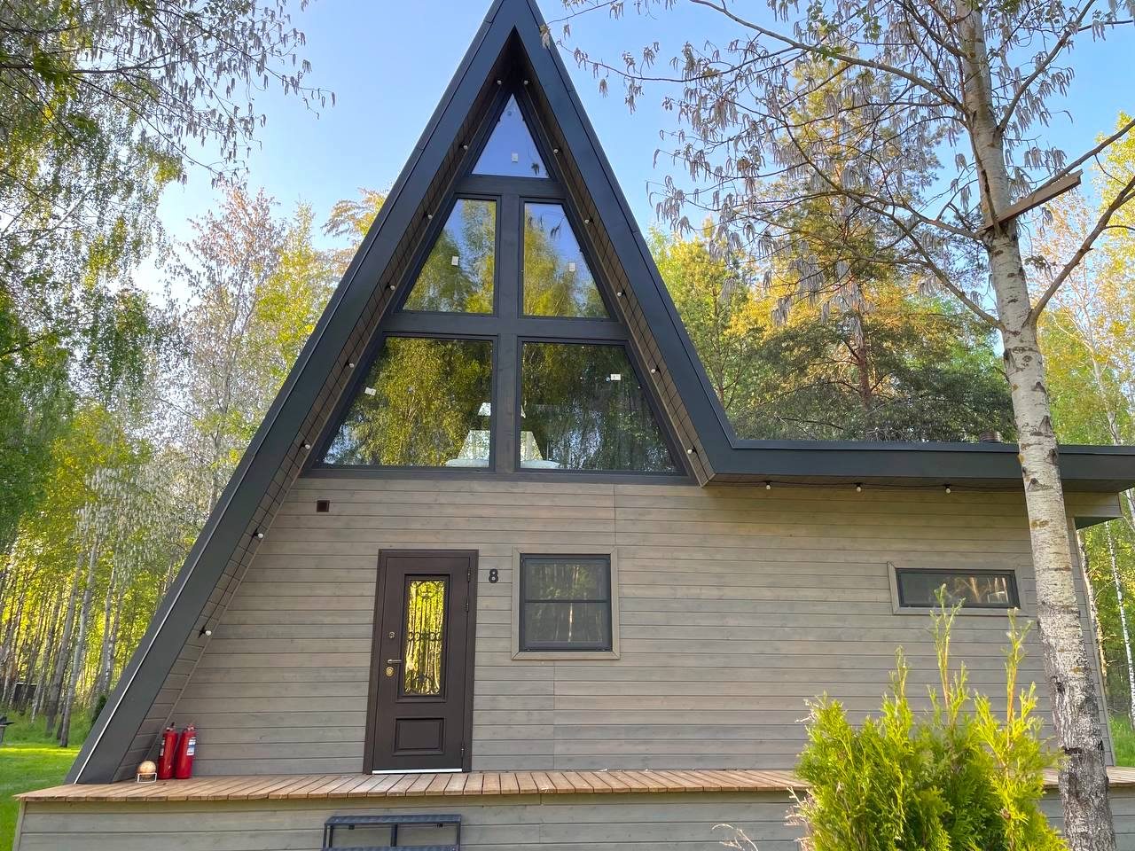 Коттедж (A-Frame №8 (с купелью и баней)), База отдыха Les Holidays