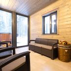 Коттедж (A-Frame №8 (с купелью и баней)), База отдыха Les Holidays