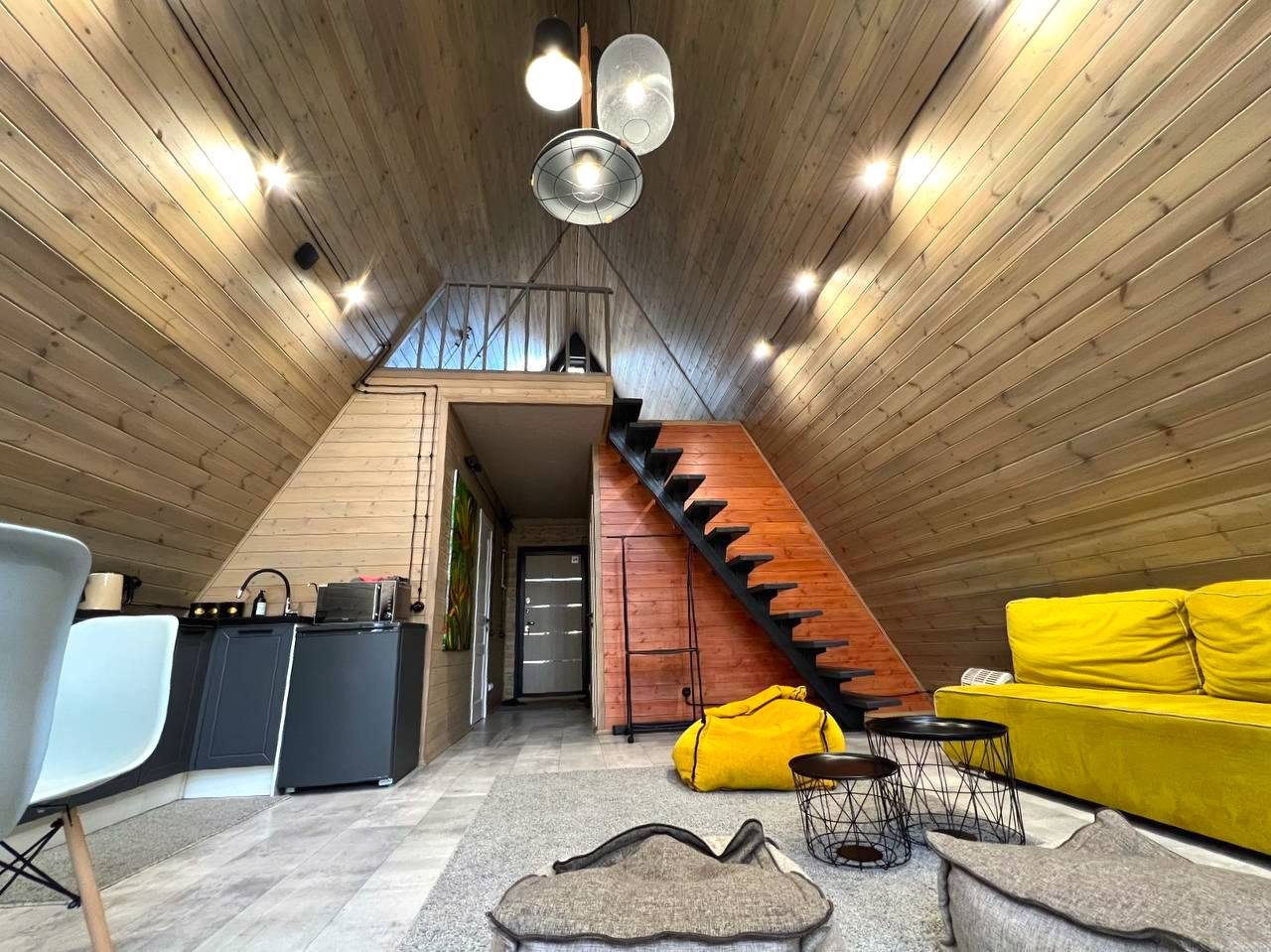 Дом (A-Frame №3 (без купели)), База отдыха Les Holidays