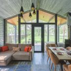 Коттедж (BarnHouse №16 (c камином и кондиционером без купели)), База отдыха Les Holidays