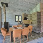 Коттедж (BarnHouse №16 (c камином и кондиционером без купели)), База отдыха Les Holidays