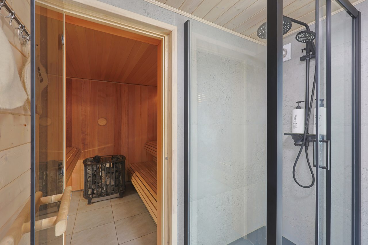 Коттедж (BarnHouse №12 (без купели)), База отдыха Les Holidays