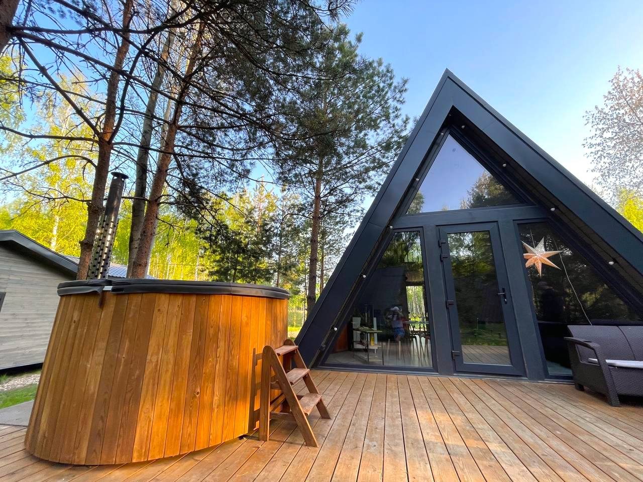 Дом (A-Frame №5 (с купелью)), База отдыха Les Holidays