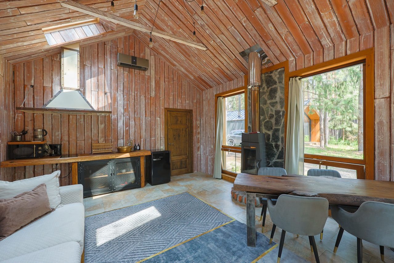 Коттедж (BarnHouse №20 (c камином без купели)), База отдыха Les Holidays