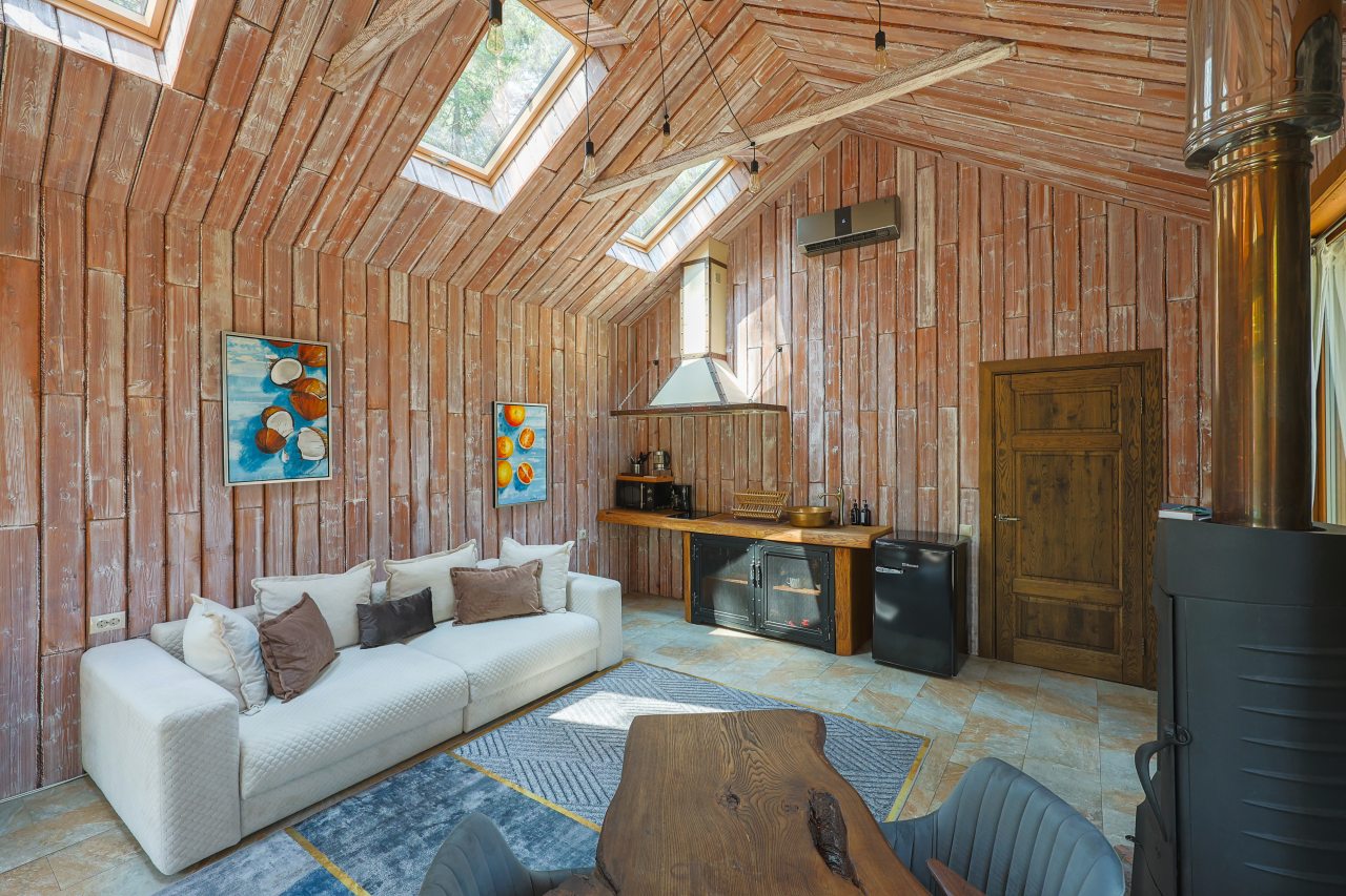 Коттедж (BarnHouse №20 (c камином без купели)), База отдыха Les Holidays