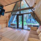 Дом (A-Frame №17 (без купели)), База отдыха Les Holidays