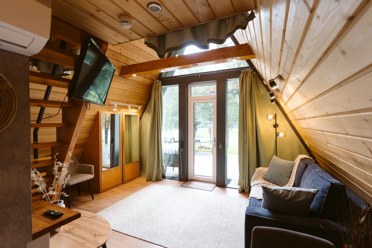 Мини-дом (A-Frame №14 (с террасой без купели)), База отдыха Les Holidays