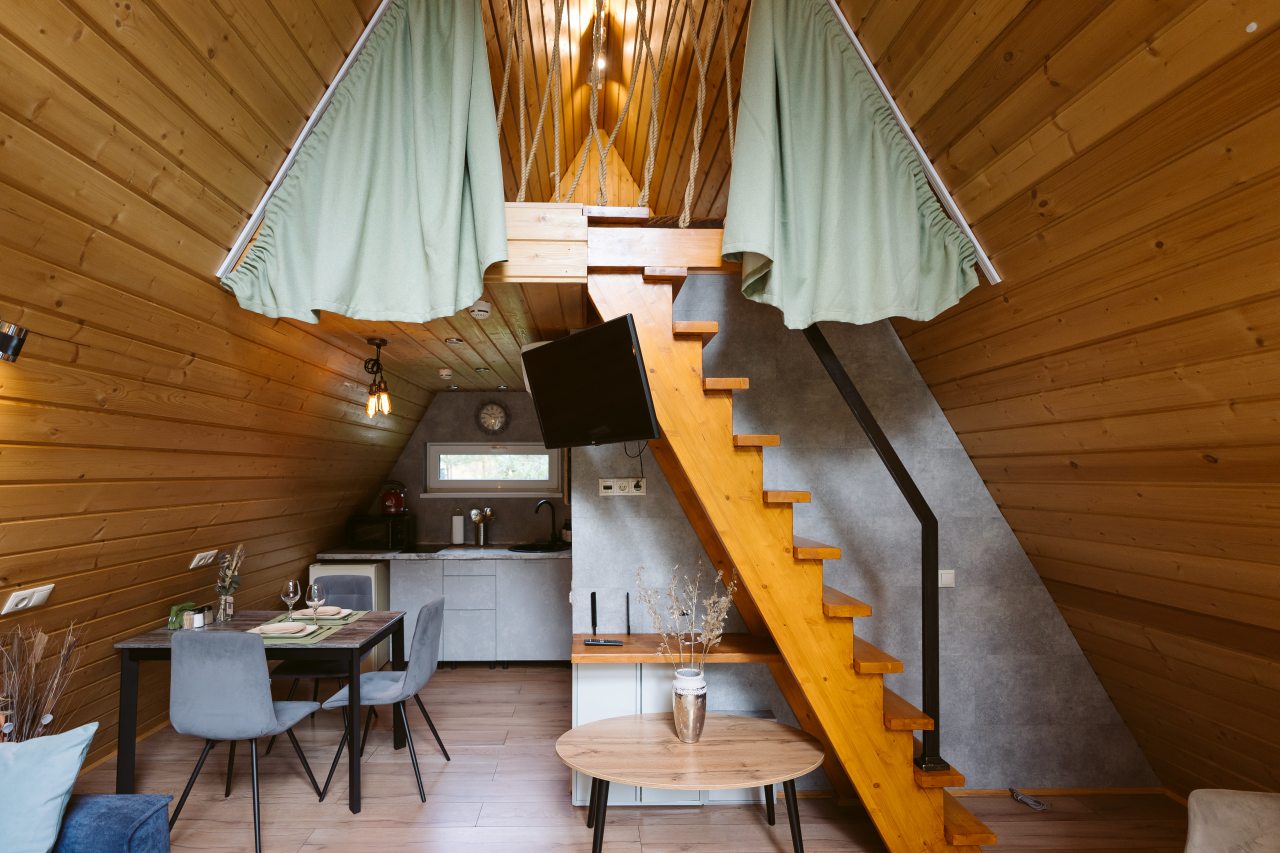 Мини-дом (A-Frame №14 (с террасой без купели)), База отдыха Les Holidays