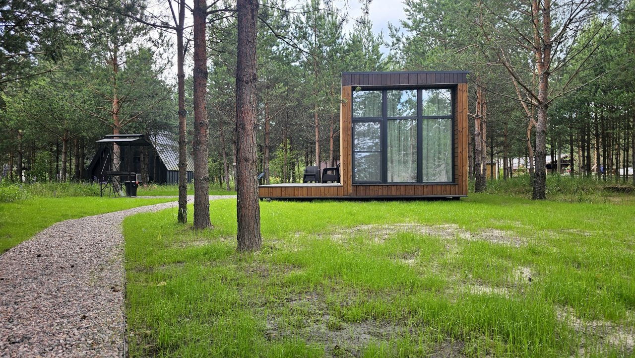 Мини-дом (Scandi №23 (с террасой и купелью)), База отдыха Les Holidays