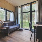 Мини-дом (Scandi №23 (с террасой и купелью)), База отдыха Les Holidays