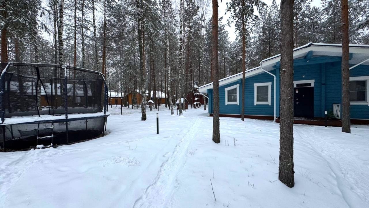 Коттедж (Сhalet №11 (с банным чаном)), База отдыха Les Holidays