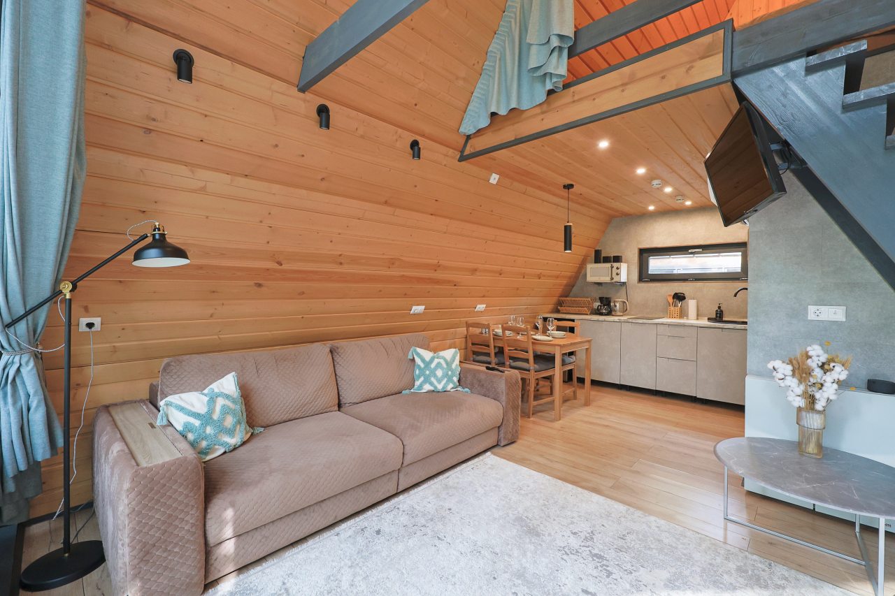 Дом (A-Frame № 18 (без купели)), База отдыха Les Holidays