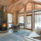 Коттедж (BarnHouse №20 (c камином без купели)), База отдыха Les Holidays