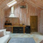 Коттедж (BarnHouse №20 (c камином без купели)), База отдыха Les Holidays