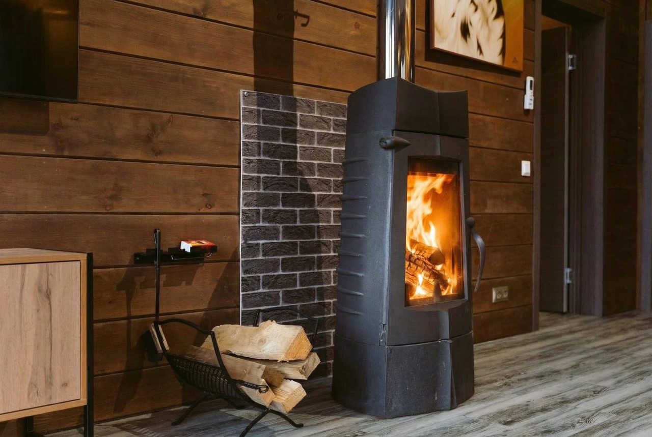 Коттедж (BarnHouse №22 с камином и кондиционером (без купели)), База отдыха Les Holidays