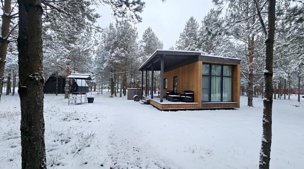 Мини-дом (Scandi №23 (с террасой и купелью)), База отдыха Les Holidays