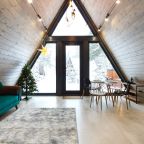 Дом (A-Frame №5 (с купелью)), База отдыха Les Holidays