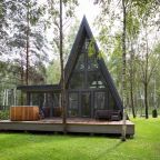 Коттедж (A-Frame №8 (с купелью и баней)), База отдыха Les Holidays