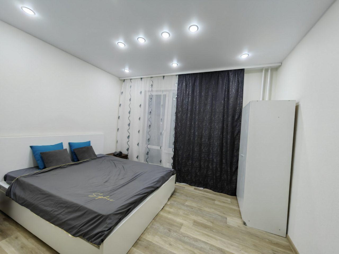 Трёхместный и более (Апартаменты) апартамента уютные с евро ремонтом, Новосибирск