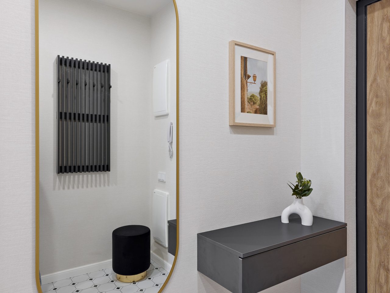 Квартира (RoomyRoom YOUR HOME), Апартаменты RoomyRoom Pionerskaya