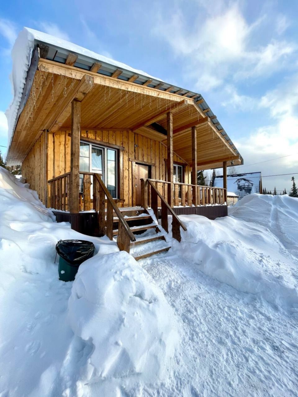 Коттедж (JAZZ (дом 2)), Гостевой дом Рябиновая 105