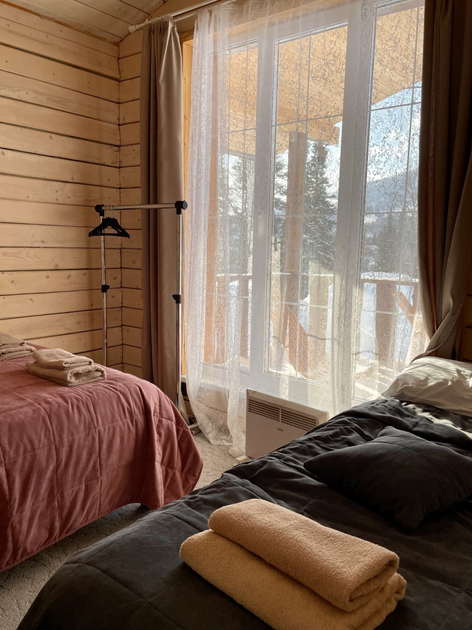 Коттедж (JAZZ (дом 2)), Гостевой дом Рябиновая 105