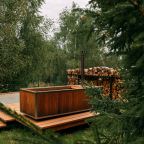Уличная ванна с подогревом воды для гостей Бари, Гостевой дом Rodioncevo Eco Village