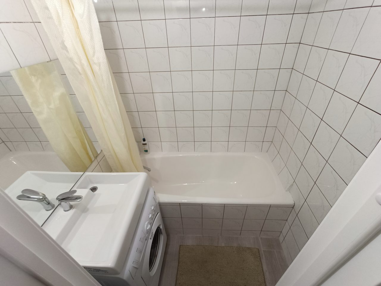 Квартира (Метро 