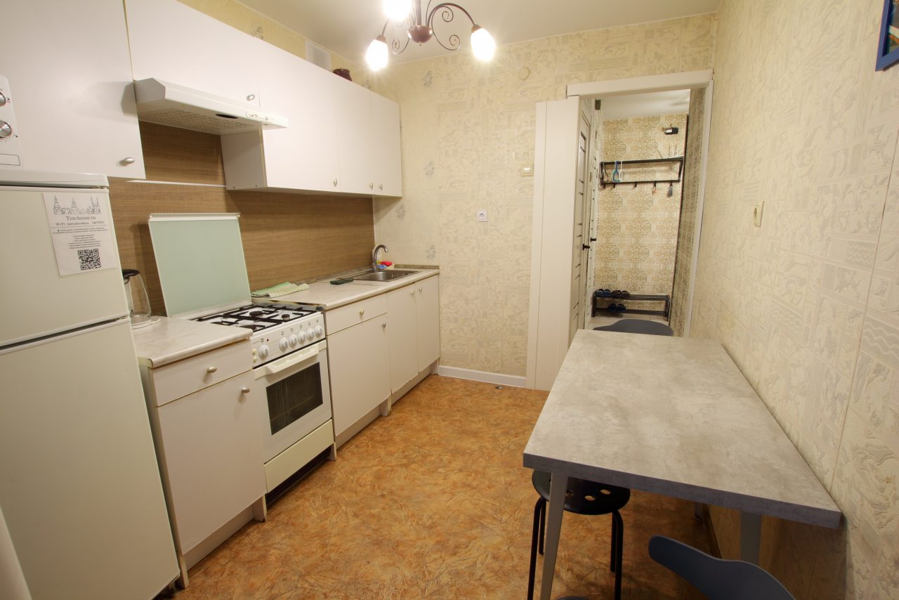 Квартира (Метро 