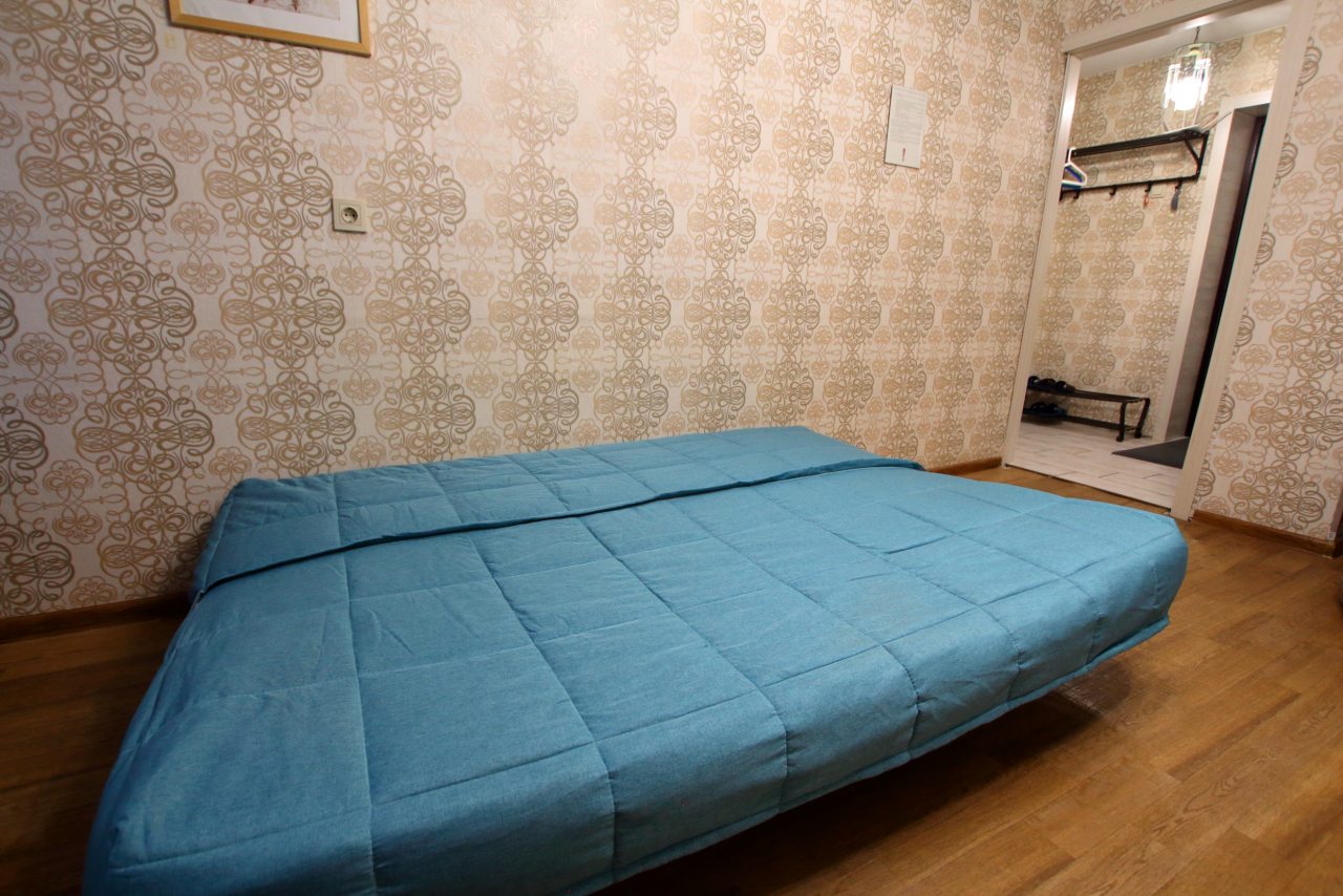 Квартира (Метро 