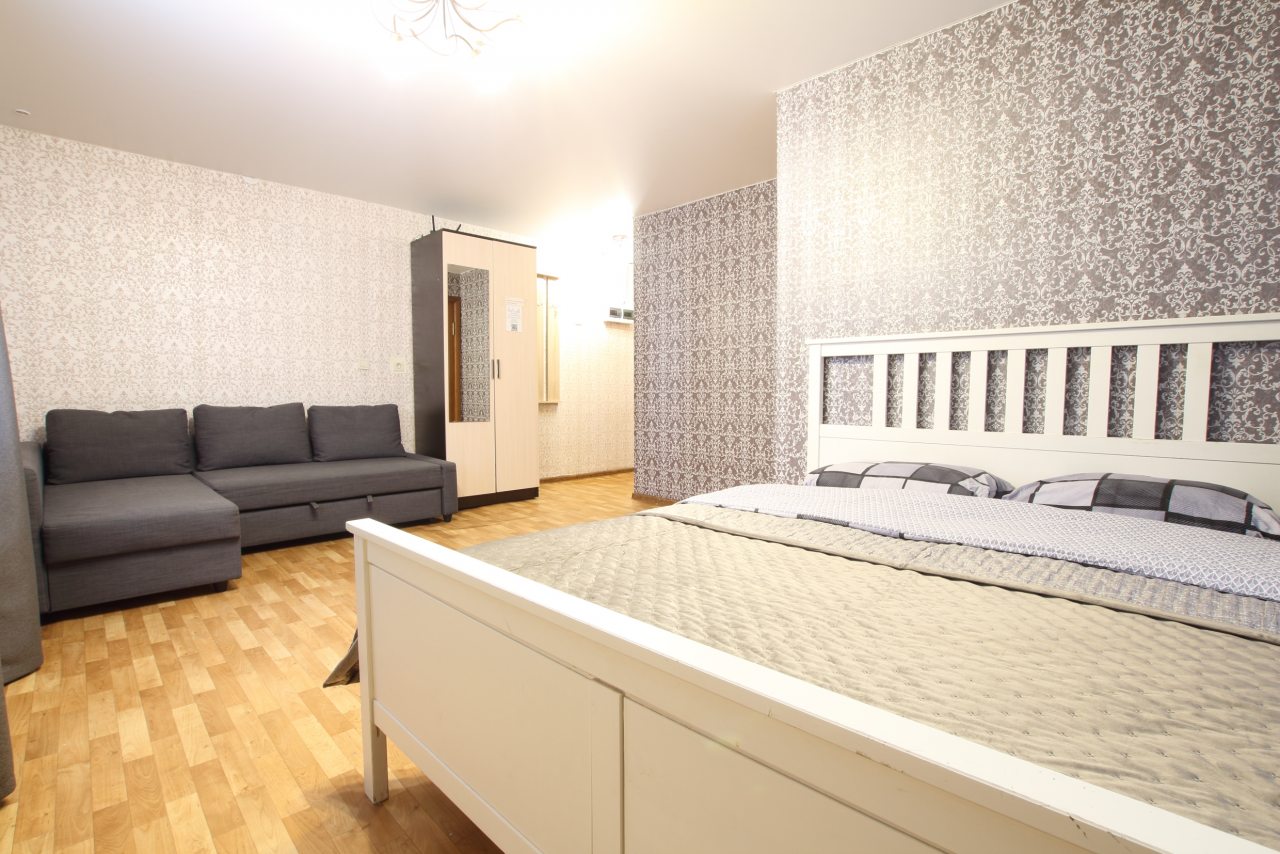 Квартира (На Казань Молл), Апартаменты TimHouse на Павлюхина, 89