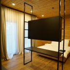 Восьмиместный домик с 4 спальнями