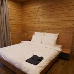 Восьмиместный домик с 4 спальнями