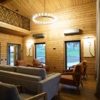 Восьмиместный домик с 4 спальнями