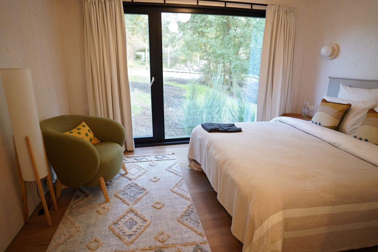 Четырехместный домик с 4 спальнями